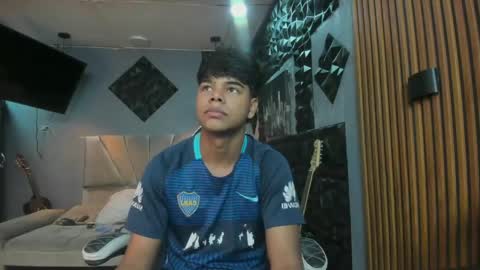 mr_mois online show from 14, 4, 2026