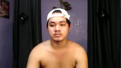 mr_olivercummerx online show from 28, 11, 2025