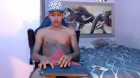 mr_stiven_ online show from 4, 3, 2025