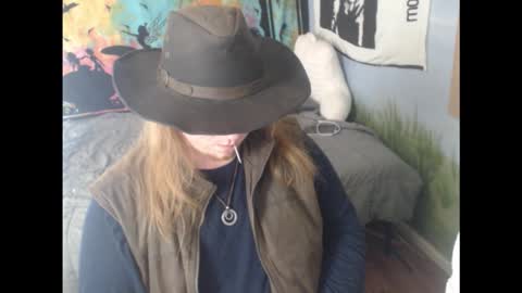 mr_strawberry online show from 6, 1, 2026