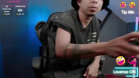 Snapshot of mralpha_latino chatting on 5, 6, 2026 Alpha LATINO online show from 5, 6, 2026