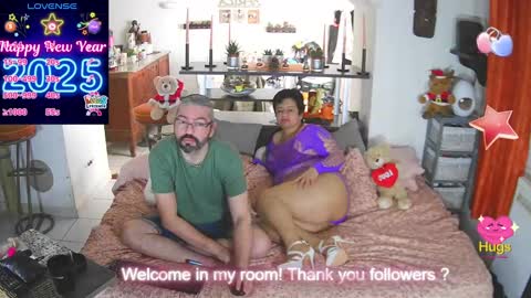 Snapshot of mrandmrsswetness84 chatting on 25, 1, 2025 MrAndMrsSwetness84 online show from 25, 1, 2025