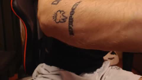 Snapshot of mrbeautifuleyes chatting on 3, 12, 2025 mrbeautifuleyes online show from 3, 12, 2025