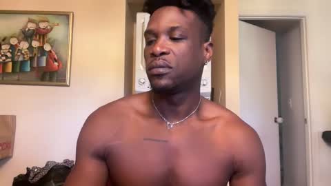 Snapshot of mrdaddyblackni9e chatting on 24, 10, 2025 Daddy Nine online show from 24, 10, 2025