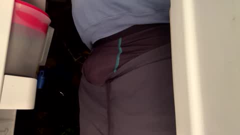 mreric_210 online show from 22, 11, 2025