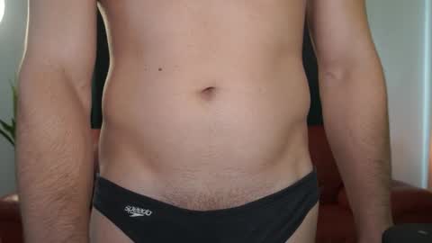 Snapshot of mrgreeneyes01 chatting on 31, 10, 2025 juan luis online show from 31, 10, 2025