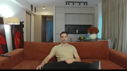 Snapshot of mrgreeneyes01 chatting on 28, 11, 2025 juan luis online show from 28, 11, 2025