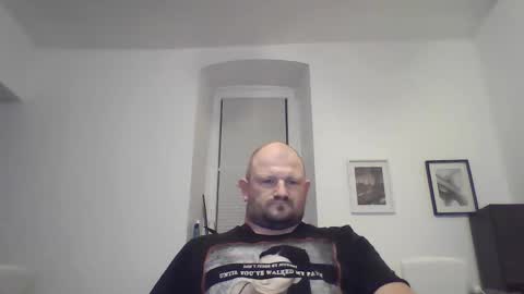 Snapshot of mrhotsex69 chatting on 18, 9, 2025 mrhotsex69 online show from 18, 9, 2025