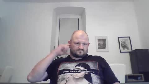 Snapshot of mrhotsex69 chatting on 21, 9, 2025 mrhotsex69 online show from 21, 9, 2025