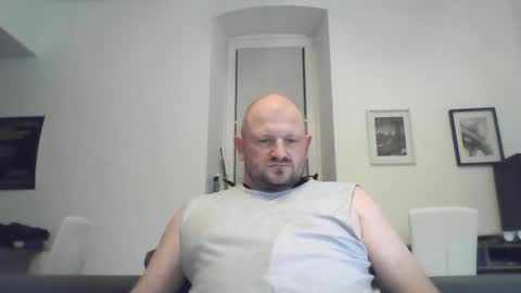 Snapshot of mrhotsex69 chatting on 10, 10, 2025 mrhotsex69 online show from 10, 10, 2025