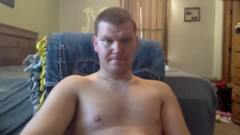 Snapshot of mrlongm8 chatting on 19, 11, 2025 mrlongm8 online show from 19, 11, 2025