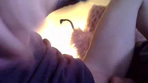 Snapshot of mrmagillacutty chatting on 24, 11, 2025 Jacob Matthew online show from 24, 11, 2025