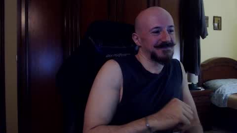 Snapshot of mrman0223 chatting on 19, 11, 2025 Antony online show from 19, 11, 2025