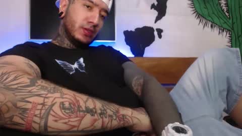 Snapshot of mrmanny__ chatting on 15, 12, 2025 mrmanny__ online show from 15, 12, 2025