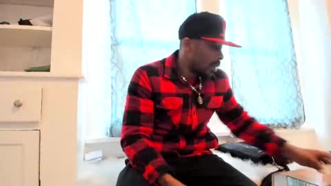 Snapshot of mromg007 chatting on 24, 12, 2024 mromg007 online show from 24, 12, 2024