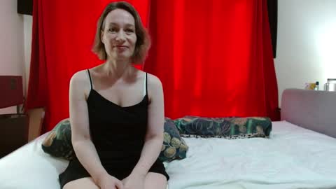 Mrs Velvet Vixen online show from 25, 3, 2026