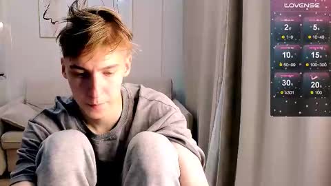 Snapshot of mrsexycum4u chatting on 27, 11, 2025 Adam online show from 27, 11, 2025