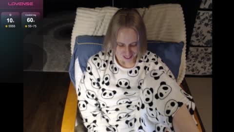 Snapshot of mrsluck chatting on 26, 1, 2025 Sasha online show from 26, 1, 2025