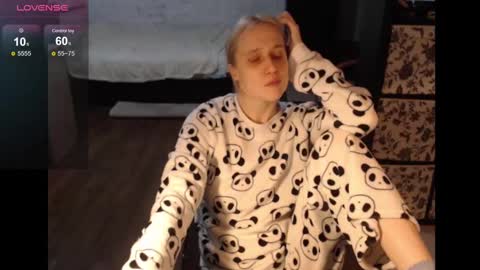 Snapshot of mrsluck chatting on 9, 2, 2025 Sasha online show from 9, 2, 2025