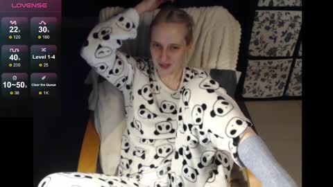 Snapshot of mrsluck chatting on 10, 2, 2025 Sasha online show from 10, 2, 2025