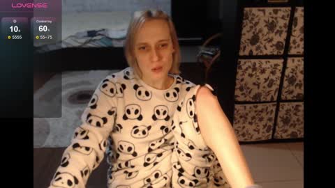 Snapshot of mrsluck chatting on 23, 2, 2025 Sasha online show from 23, 2, 2025