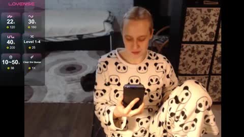 Snapshot of mrsluck chatting on 23, 2, 2025 Sasha online show from 23, 2, 2025