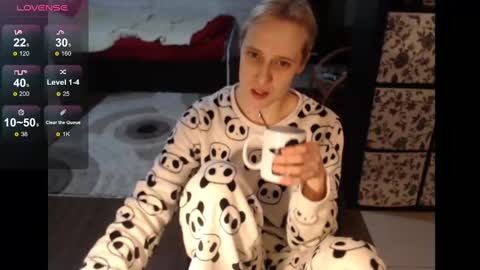 Snapshot of mrsluck chatting on 2, 3, 2025 Sasha online show from 2, 3, 2025