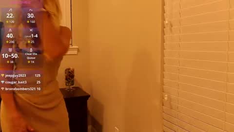 Snapshot of mrstrophymom chatting on 27, 7, 2026 mrstrophymom online show from 27, 7, 2026