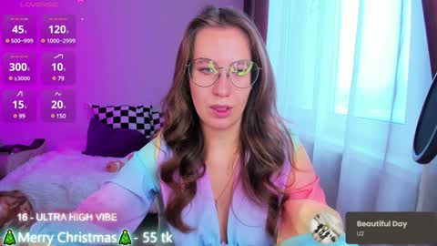 Snapshot of ms_allison chatting on 25, 12, 2024 Allison online show from 25, 12, 2024