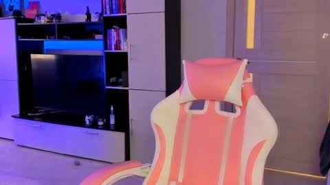 Snapshot of ms_emily_ chatting on 29, 5, 2026 ms_emily_ online show from 29, 5, 2026