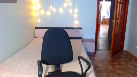        online show from 22, 12, 2024