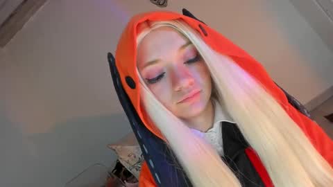 Snapshot of ms_pickless chatting on 7, 10, 2025 Annabelle online show from 7, 10, 2025