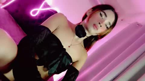 mscherry_ online show from 11, 2, 2026