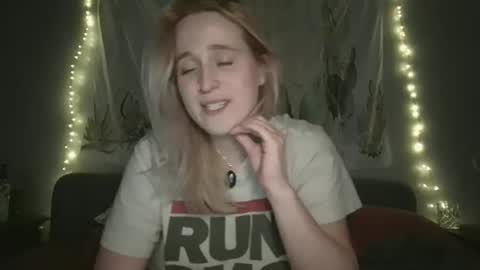 Snapshot of msclairewhatever chatting on 20, 3, 2026 msclairewhatever online show from 20, 3, 2026