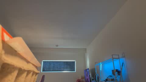 Snapshot of mskitty000 chatting on 3, 12, 2025 mskitty000 online show from 3, 12, 2025