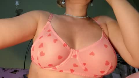 MsPurrfectLove online show from 3, 2, 2025