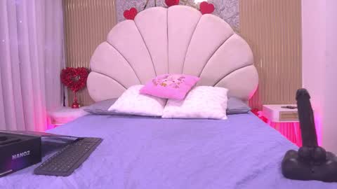 Manuela  online show from 20, 2, 2026