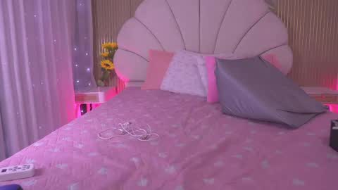 Manuela  online show from 3, 6, 2026