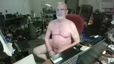 Snapshot of mt2much chatting on 17, 12, 2025 mt2much online show from 17, 12, 2025