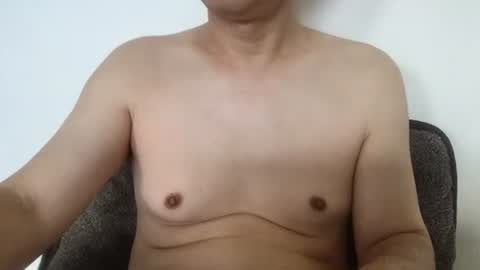 Snapshot of mtakashi2 chatting on 13, 10, 2025 mtakashi2 online show from 13, 10, 2025