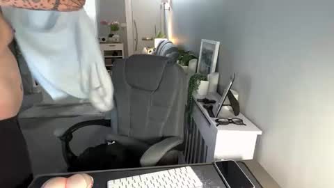 mtb1697 online show from 31, 3, 2026