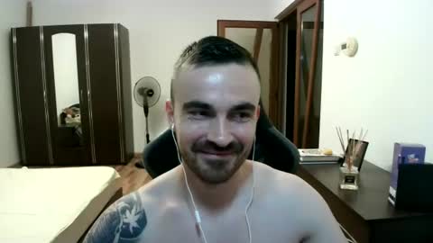 Snapshot of mu5clemania chatting on 25, 6, 2026 Victor online show from 25, 6, 2026