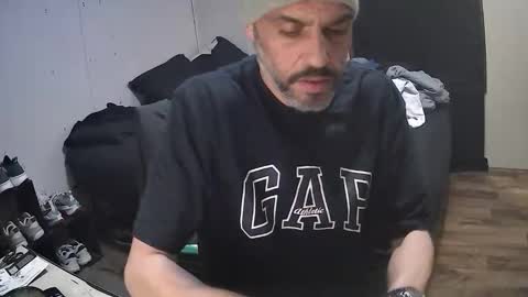 Snapshot of muffdiver718 chatting on 21, 2, 2026 Muffdiver online show from 21, 2, 2026