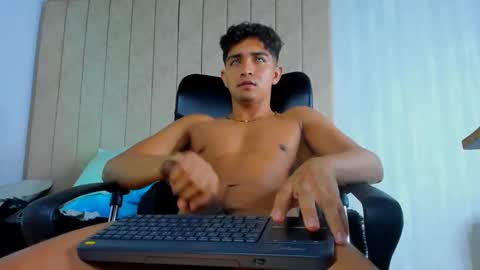 muichiro tokito1 online show from 13, 2, 2025