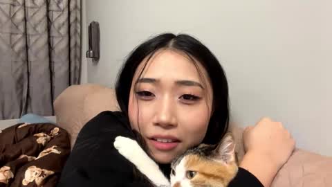 Mia online show from 7, 3, 2026