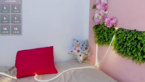 Snapshot of mulan_queen chatting on 23, 6, 2026 Mulan online show from 23, 6, 2026