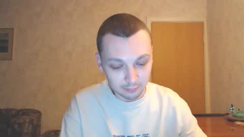 Snapshot of multiply1 chatting on 18, 12, 2025 Erik online show from 18, 12, 2025