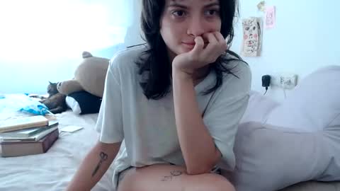 Snapshot of munchi_ chatting on 24, 6, 2026 online show from 24, 6, 2026