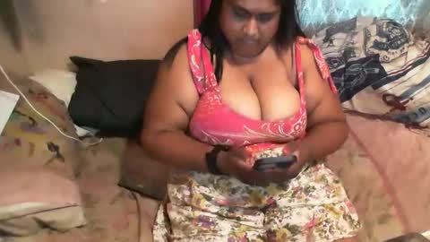 Snapshot of munniegalz1 chatting on 19, 1, 2026 your angel online show from 19, 1, 2026