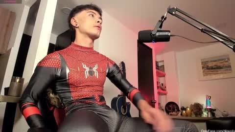 murielkarmesi online show from 6, 11, 2025